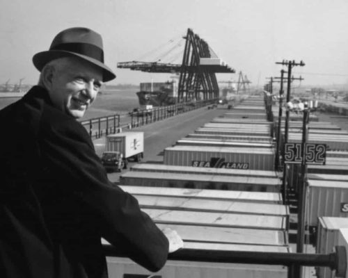 Histoire du conteneur maritime Malcolm Mclean